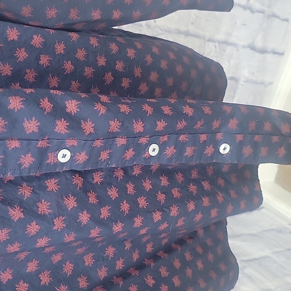 ROWM Blue and Red Snowflakes Button Down Men's Shirt 2XT‎ - Picture 5 of 9